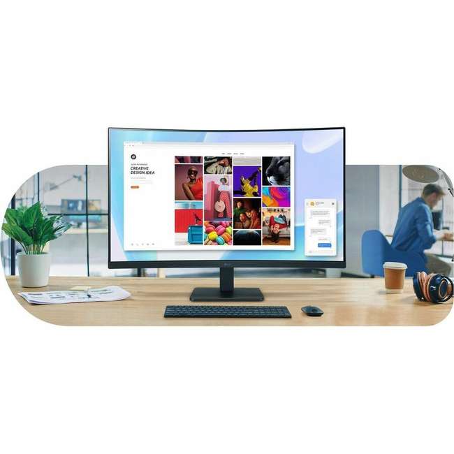 LG 32BR50C-B lifestyle