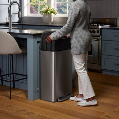 Kohler 47L Kitchen Trash Can 4