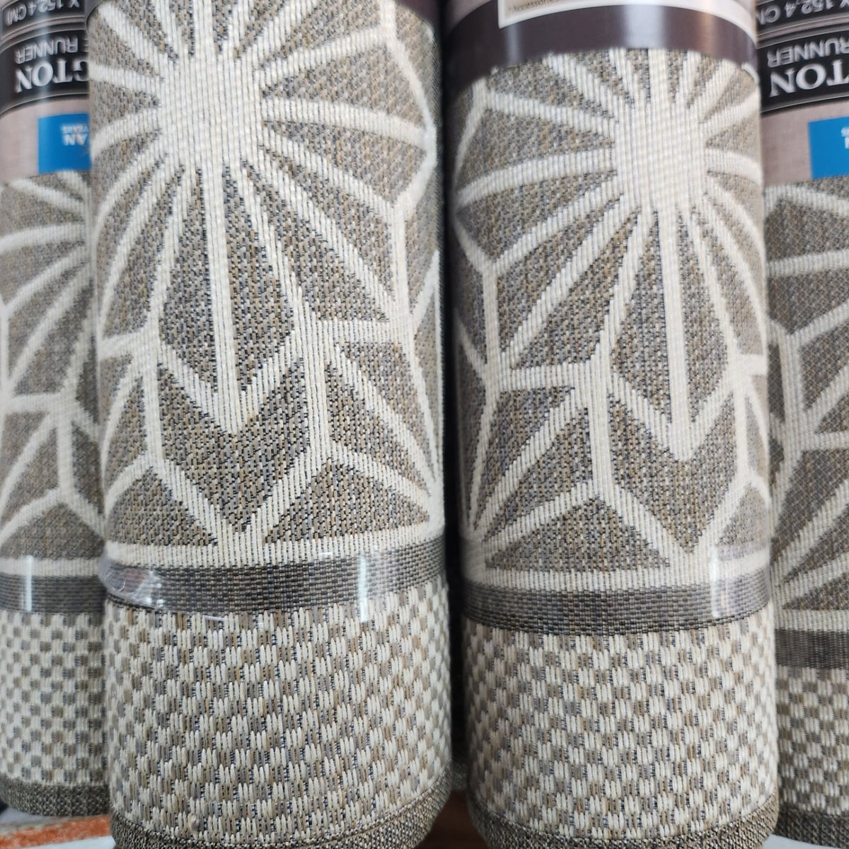 Kensington 5×7 Runner Stars Border