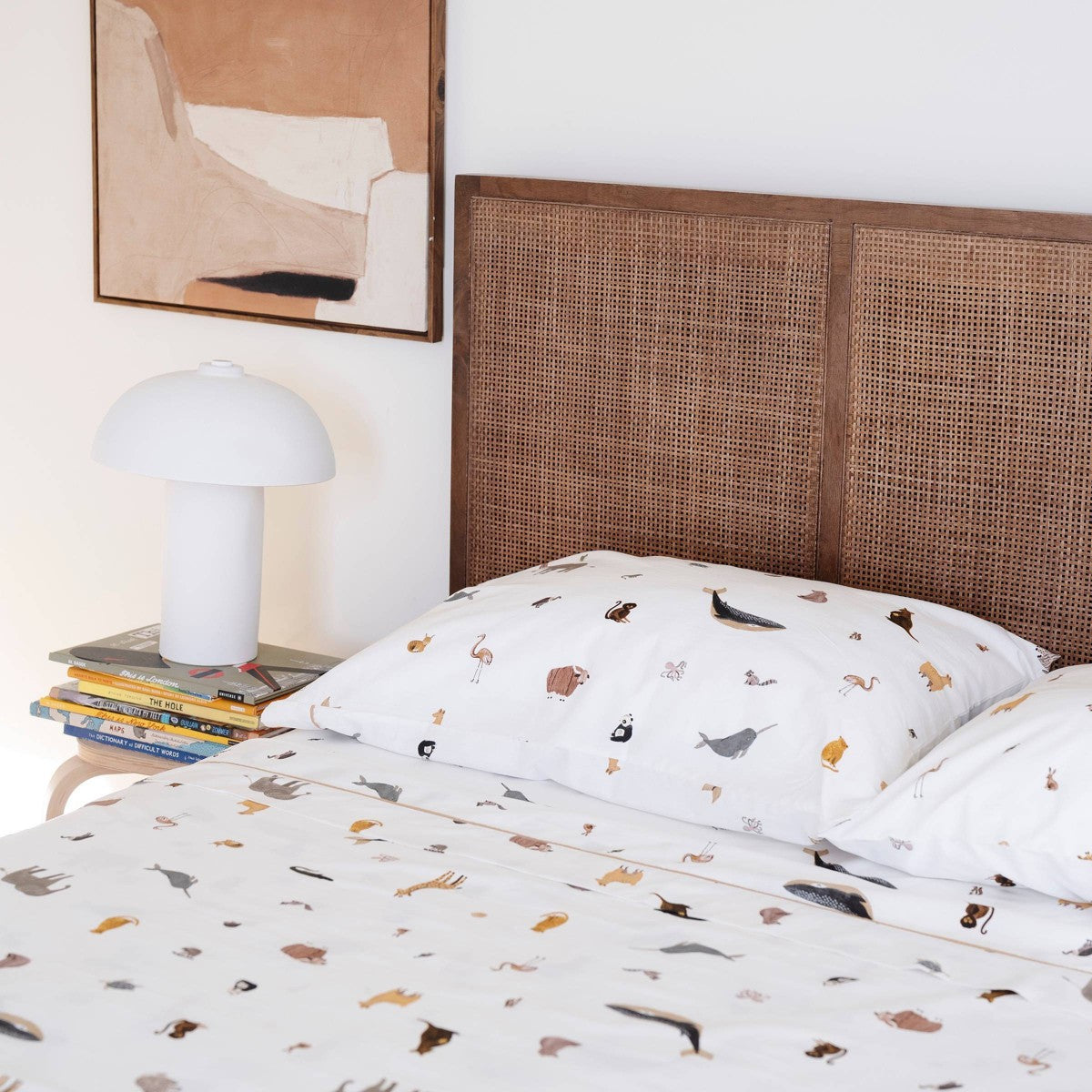 Gathre Menagerie Zoo Animals Sheet Set Queen